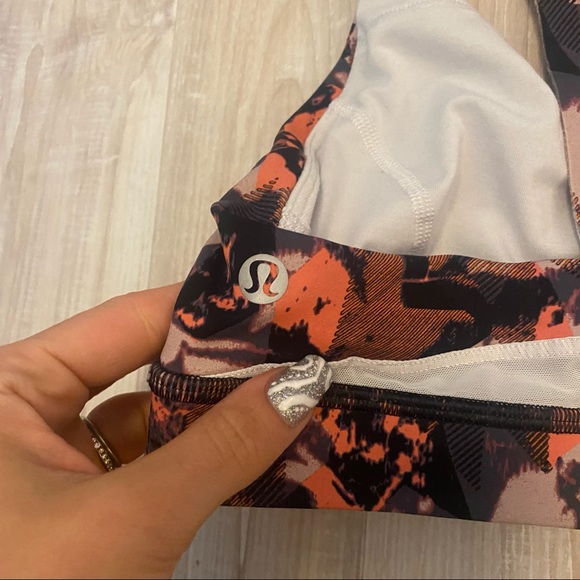 Lululemon bra - Picture 3 of 7